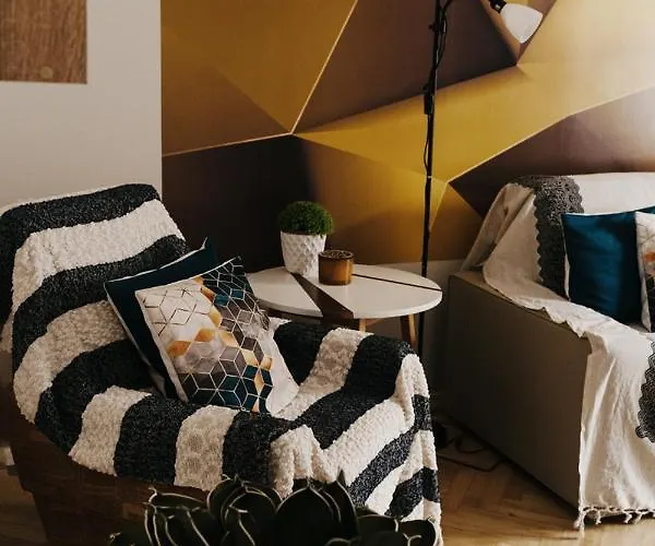 Fand Center Luxury Сегед