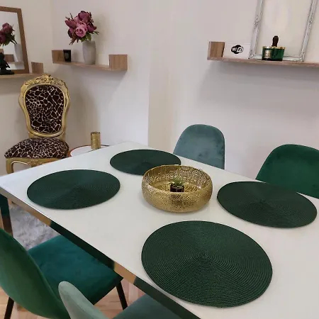 Fand Center Luxury * Szegedin