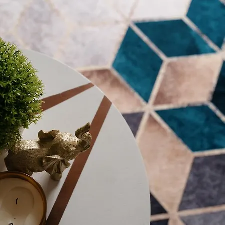 Fand Center Luxury *